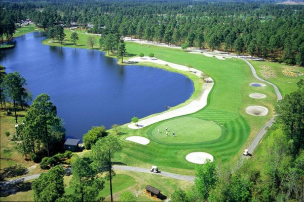 the 10th at Myrtle Beach National's Southcreek is the course's best