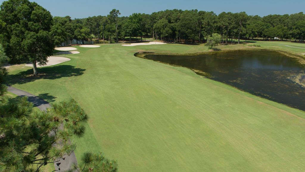 The 6th Hole at River Club